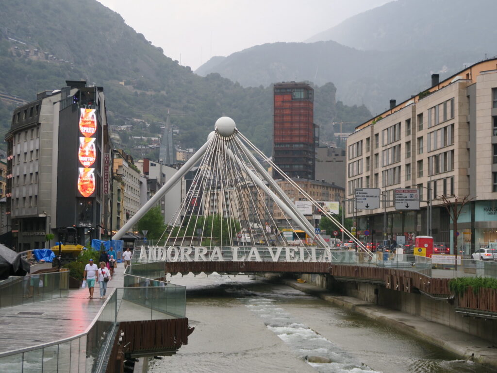 Mynd frá Andorra la vella, höfuðborg Andorra.